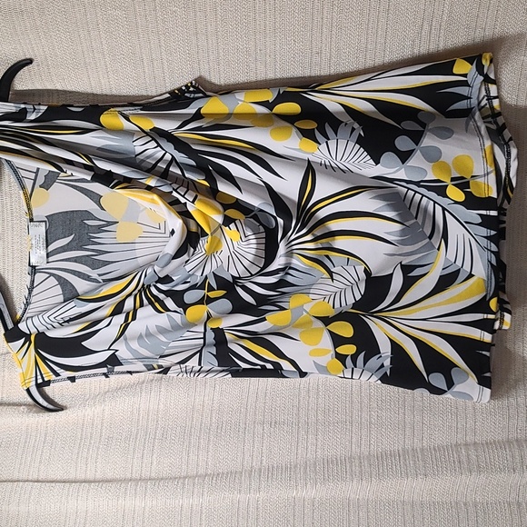 shannon ford Tops - Stylish Women's Sleeveless Cowl Neck Top - Black, Yellow, Gray